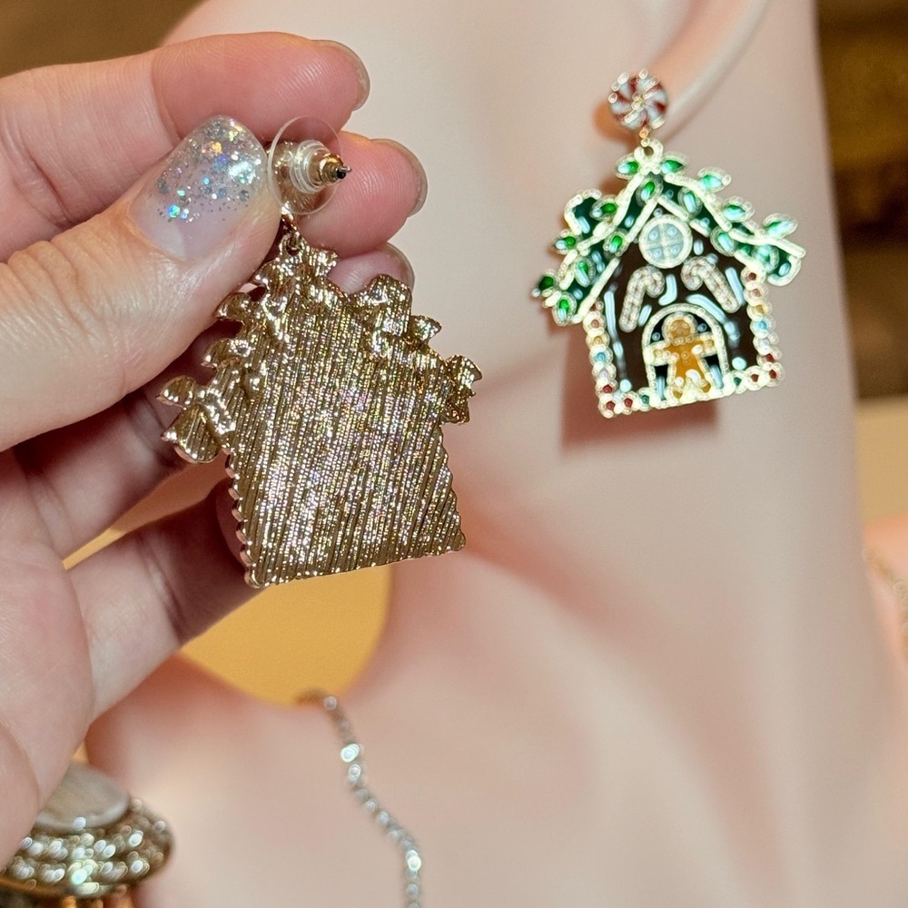 Gingerbread House Earrings - Green, Red, Brown. - Picture 7 of 9
